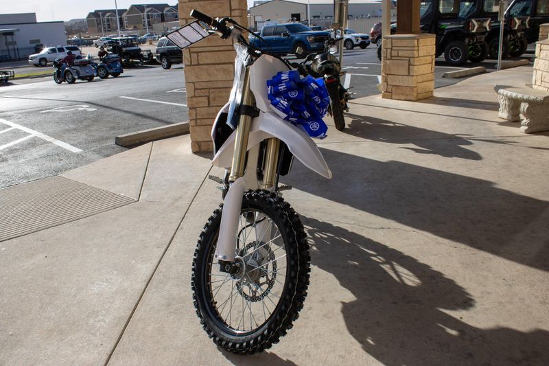 NEW 2026 YAMAHA YZ250F 70TH ANNIVERSARY EDITION Image 5