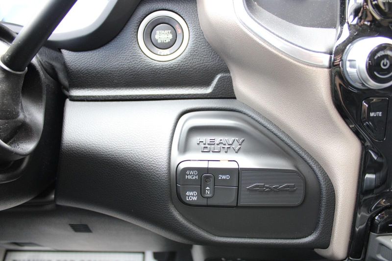 2024 Ram 2500 Laramie photo 16