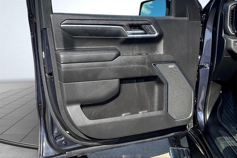 2022 Chevrolet Silverado 1500 LTZ photo 22