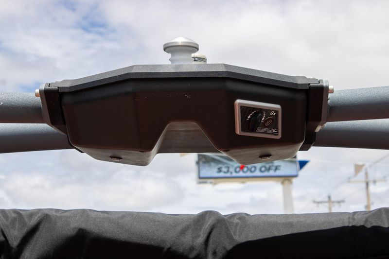 USED 2020 MALIBU 24 MXZ Image 43