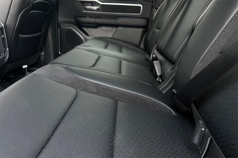 2025 Ram 1500 Laramie photo 9