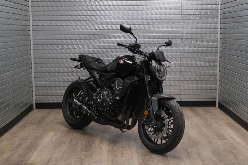 USED 2023 HONDA CB1000R Image 1