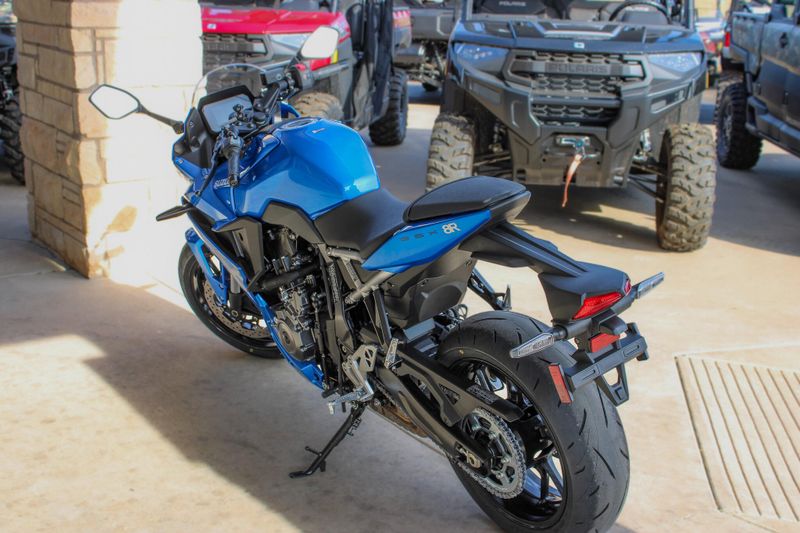 NEW 2026 SUZUKI GSX8R Image 5