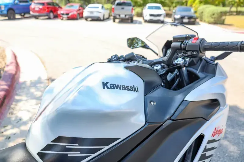 NEW 2026 KAWASAKI NINJA 650 ABS Image 10