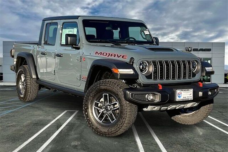 2025 Jeep Gladiator Mojave 4x4Image 14