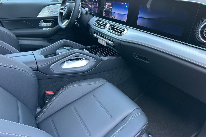New 2027 Mercedes-Benz GLE-Class GLEGLE 450 CoupeImage 13