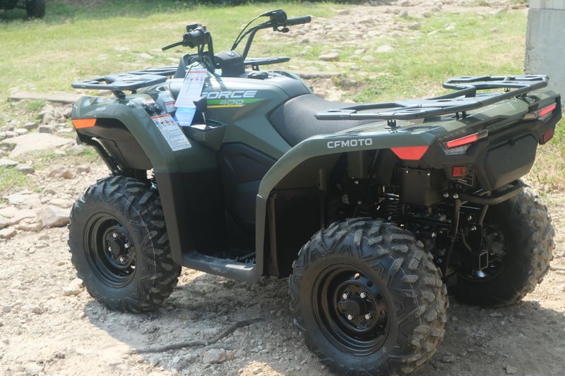 2025 CFMOTO CFORCE 400 HUNTER GREEN Image 4
