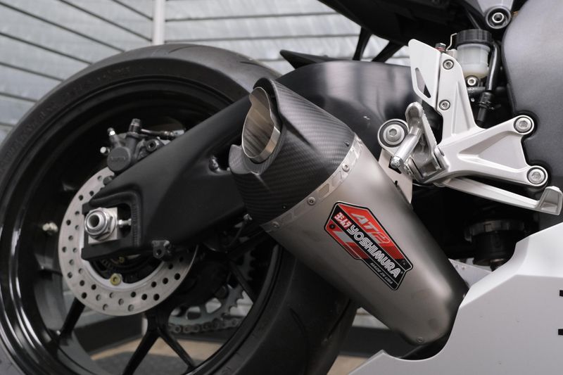 NEW 2026 HONDA CBR1000R Image 13