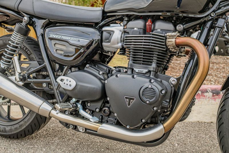 USED 2023 TRIUMPH SPEED TWIN 900 Image 7