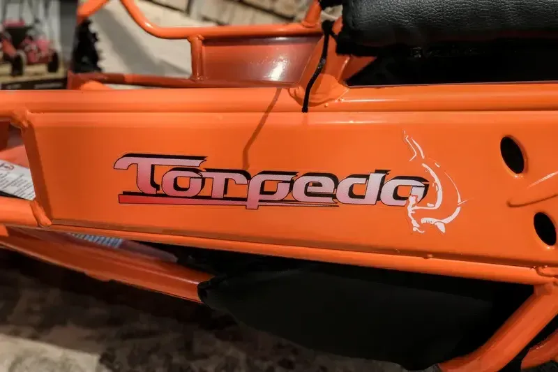 2025 HAMMERHEAD TORPEDO 208 ORANGE Image 6