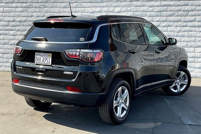 2023 Jeep Compass LatitudeImage 13