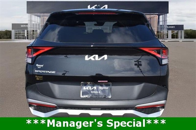 2024 Kia Sportage LXImage 4