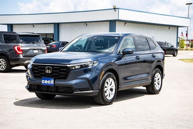 2025 Honda CR-V LX photo 8