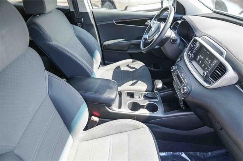 Used 2020 Kia Sorento SImage 17
