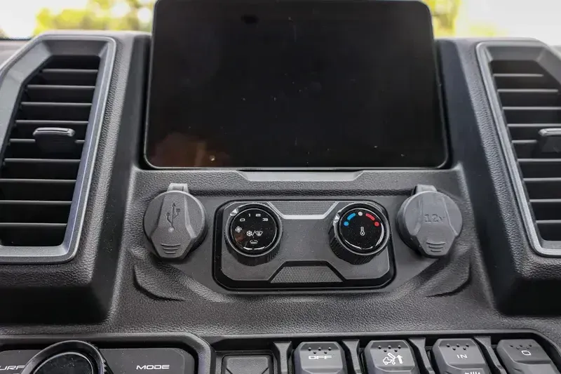 NEW 2026 CFMOTO UFORCE U10 PRO HIGHLAND Image 22