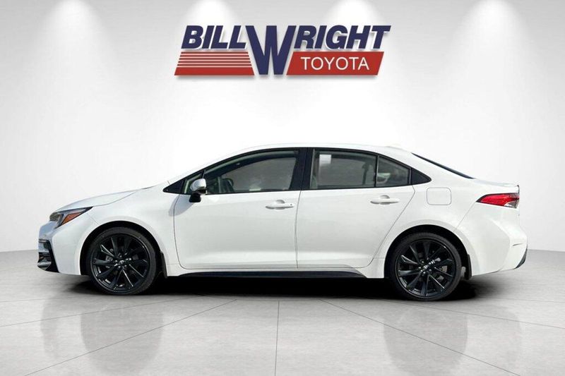 New 2027 Toyota Corolla Hybrid SEImage 6