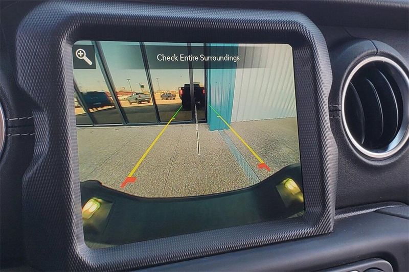2022 Jeep Gladiator Overland photo 19