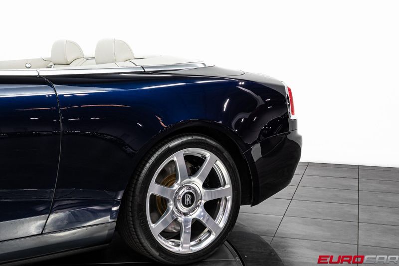 Used 2019 Rolls-Royce Dawn *FACTORY TWO-TONE * IMMACULATE CONDITION*Image 16