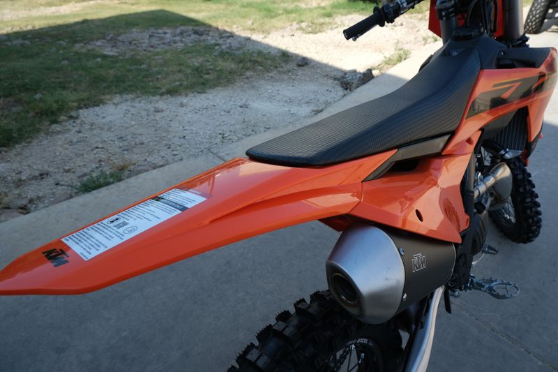 2025 KTM 450 SXF ORANGEImage 7