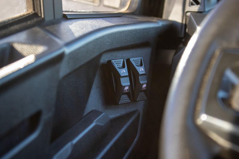 NEW 2026 CAN-AM DEFENDER MAX LONE STAR CAB HD11 Image 30