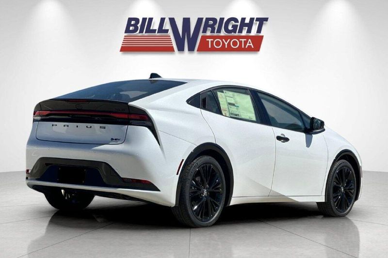 New 2027 Toyota Prius NightshadeImage 3