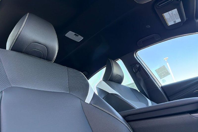 New 2026 Toyota Camry SEImage 17