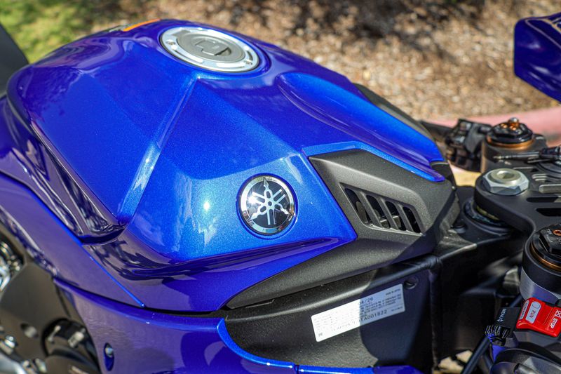 NEW 2026 YAMAHA YZF-R1 Image 12