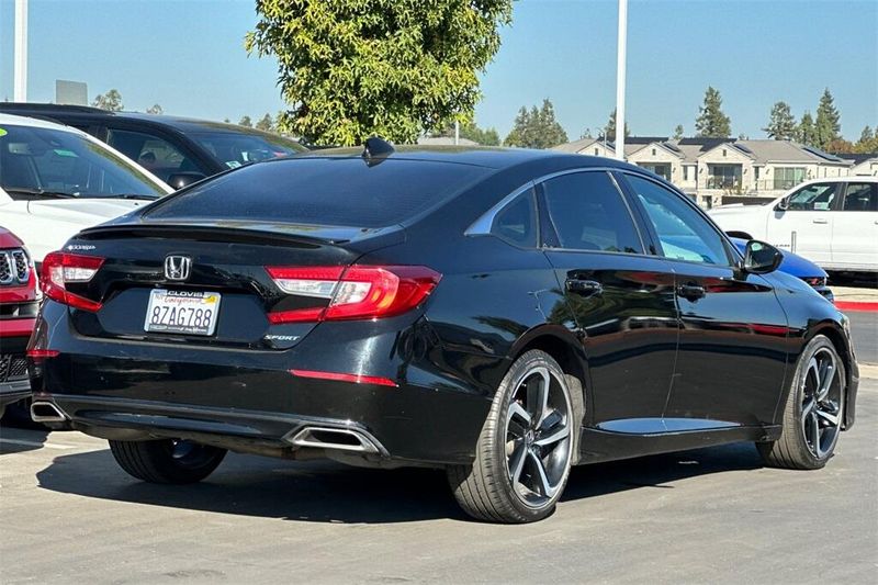 2022 Honda Accord Sport photo 2