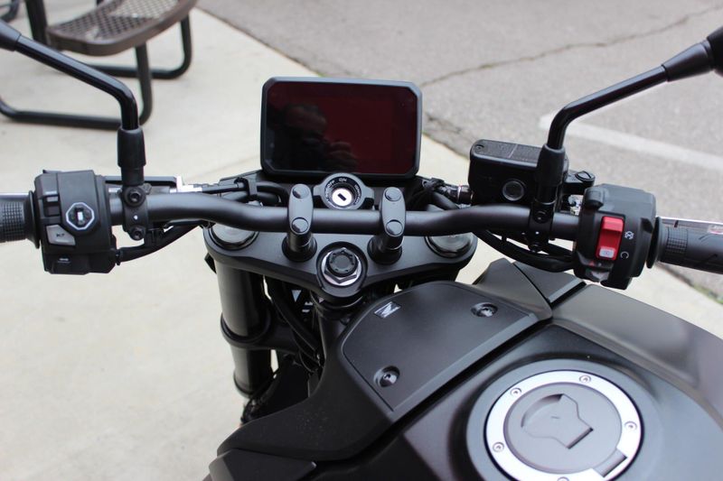 New 2025 Honda CB750 HORNET Image 8