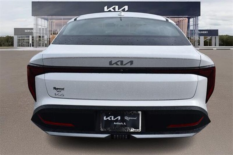 2025 Kia K4 LXSImage 4
