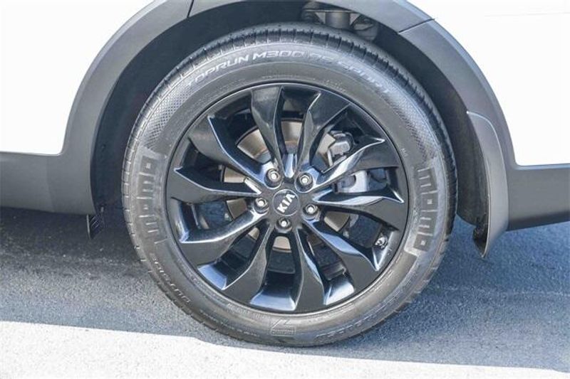Used 2020 Kia Sorento SImage 12