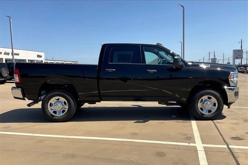 2024 RAM 2500 Tradesman Crew Cab 4x4 6