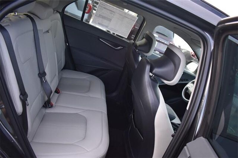 New 2025 Kia Niro EX TouringImage 14