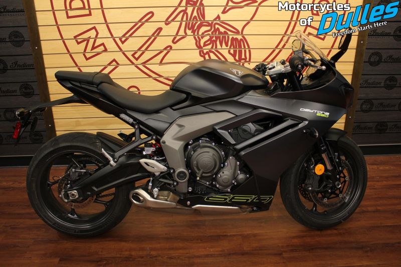 Used 2025 Triumph Daytona 660 Image 1