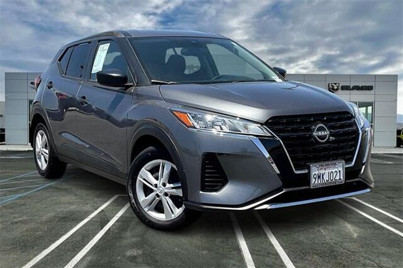 Used 2024 Nissan Kicks SImage 12