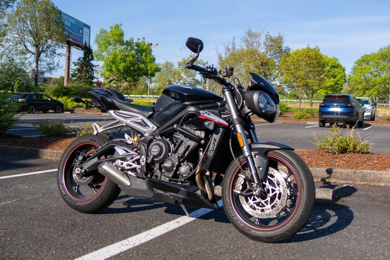 2018 Triumph Street Triple RS 