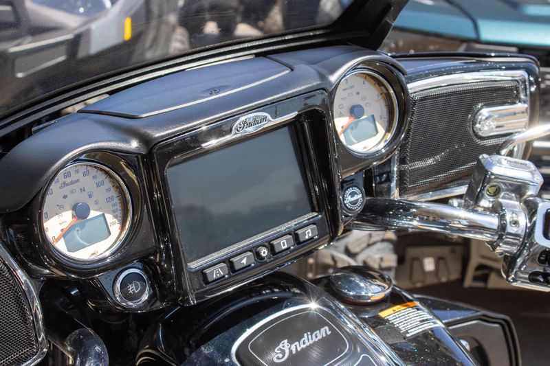 USED 2021 INDIAN MOTORCYCLE ROADMASTER Image 18