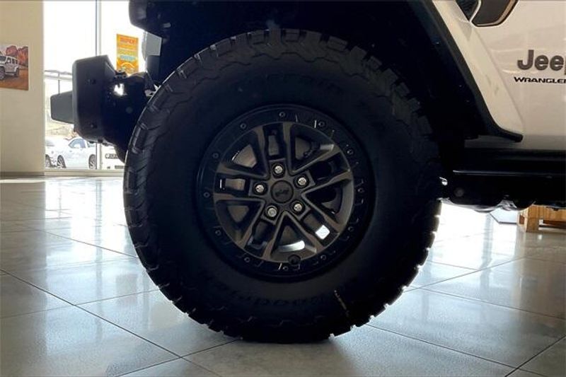 New 2025 Jeep Wrangler 4-door Rubicon 392Image 10