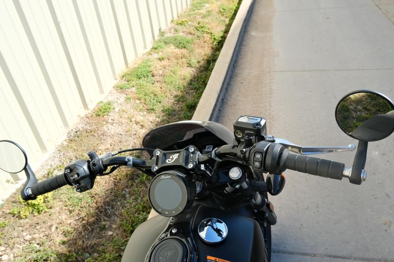 NEW 2025 INDIAN MOTORCYCLE SPORT SCOUT LIMITED WITH TECH PACKAGE  Family PowerSports (877) 886-1997 familypowersports.com 