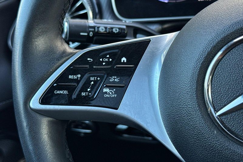 Used 2025 Mercedes-Benz EQE 350 SUVImage 29