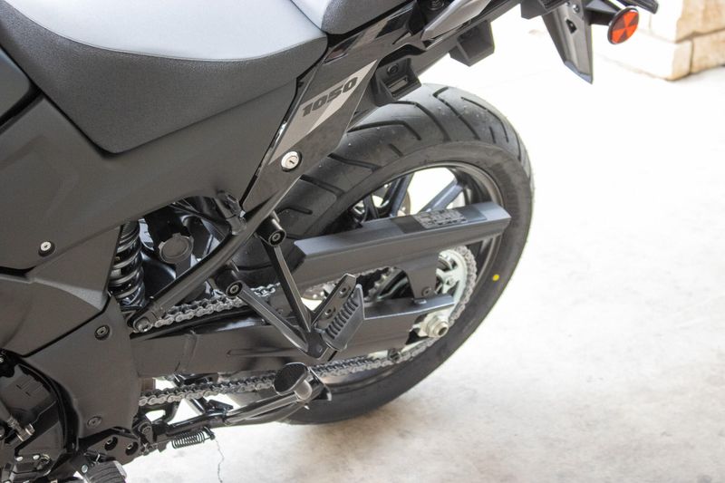 NEW 2026 SUZUKI VSTROM 1050 Image 17