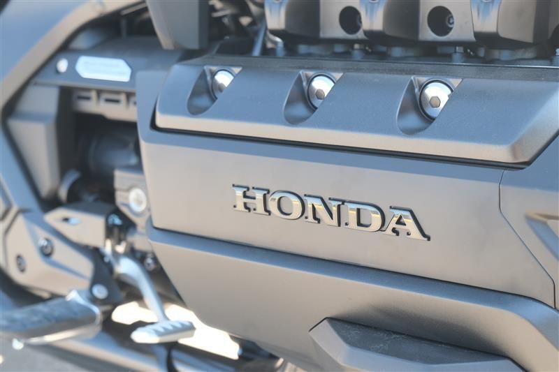 NEW 2025 HONDA GOLD WING TOUR DCT  in a LIGHT SILVER METALLIC exterior color. Family PowerSports (877) 886-1997 familypowersports.com 