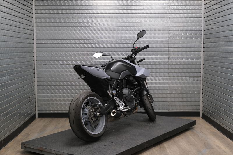 USED 2024 SUZUKI GSX-8S Image 3