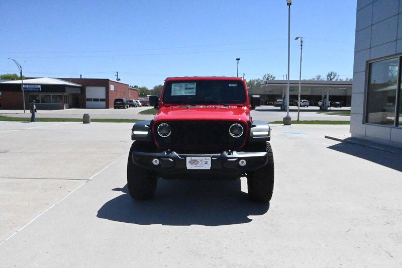 2025 Jeep Wrangler WillysImage 3