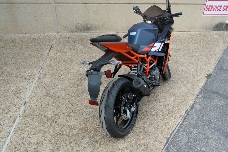 New 2024 KTM RC 390 BLUE Image 3