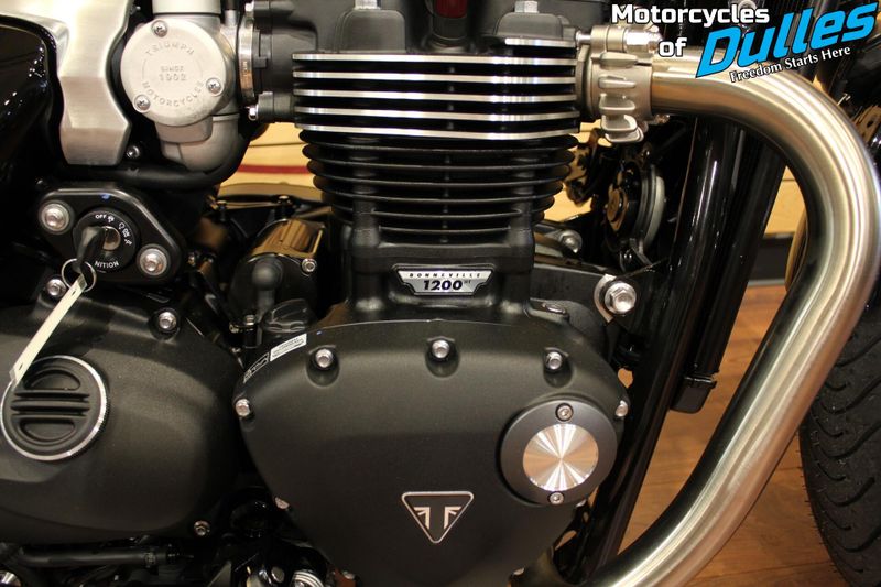 New 2026 Triumph Bobber Image 16