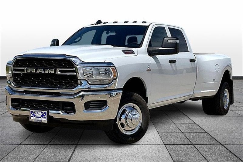 2024 RAM 3500 Tradesman Crew Cab 4x4 8