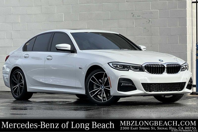 2022 BMW 3 Series 330e iPerformanceImage 1