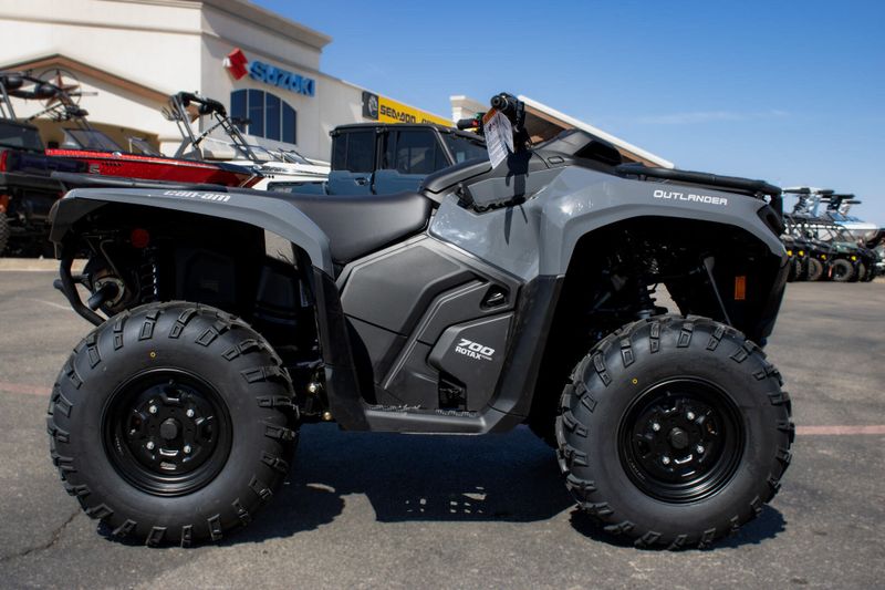 2025 Can-Am OUTLANDER DPS 700 GRANITE GREYImage 6