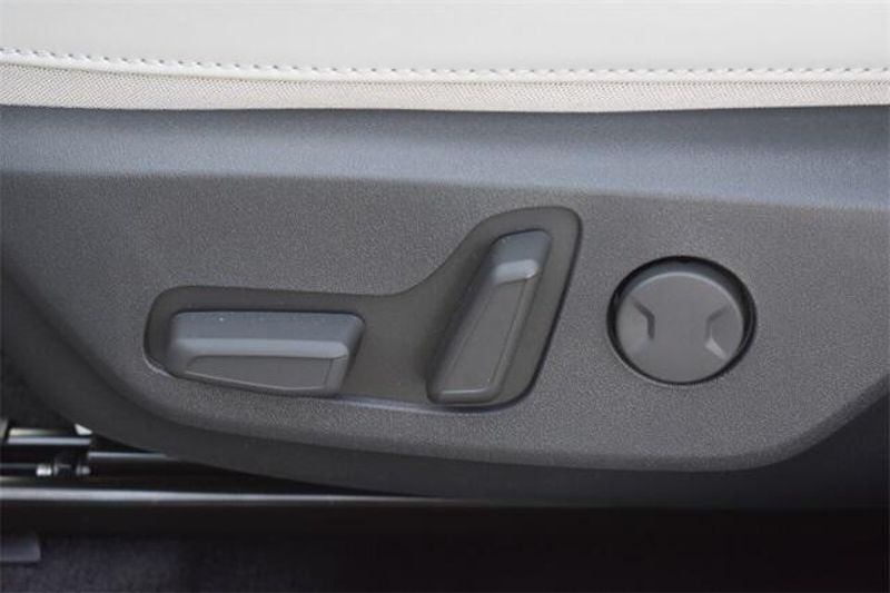 2025 Kia Niro EXImage 20